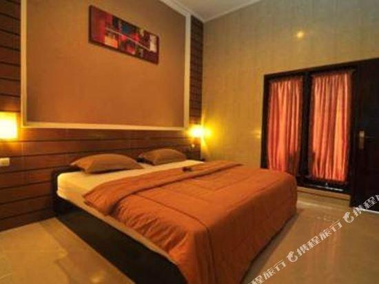 เดเนย์ส เฮาส์ Hotel จิมบาราน ภายนอก รูปภาพ