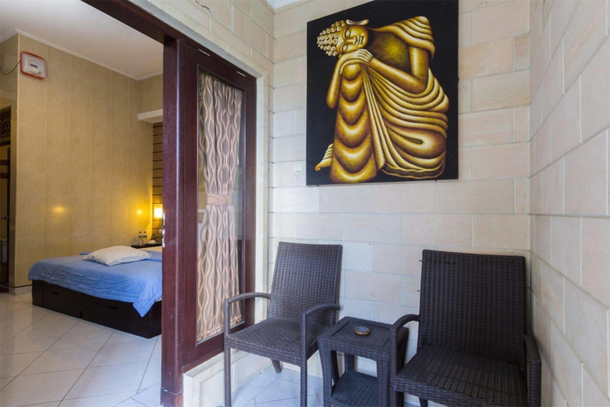 เดเนย์ส เฮาส์ Hotel จิมบาราน ภายนอก รูปภาพ
