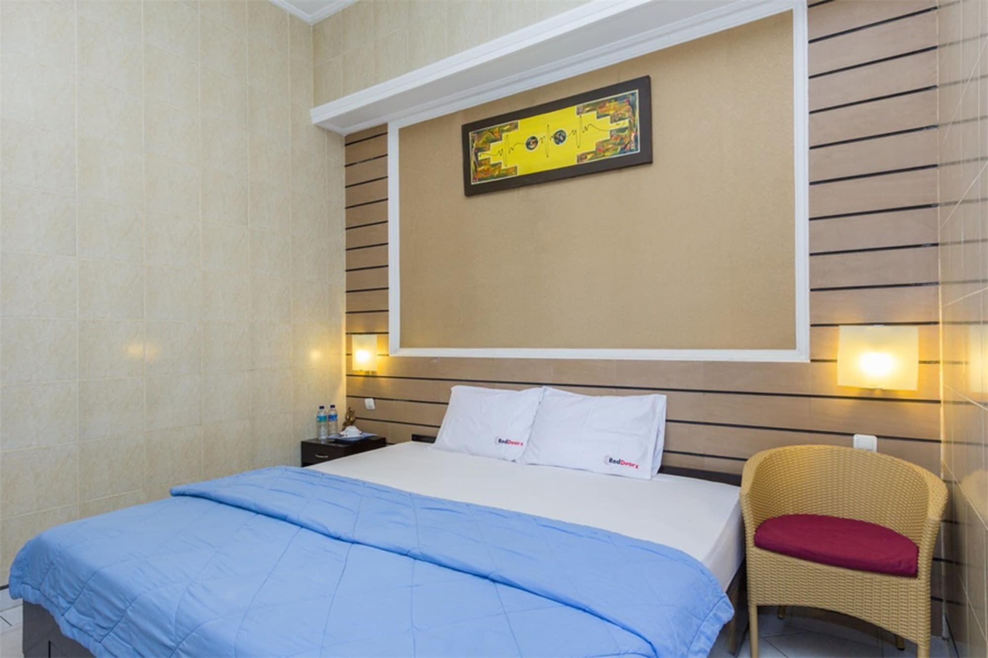 เดเนย์ส เฮาส์ Hotel จิมบาราน ภายนอก รูปภาพ